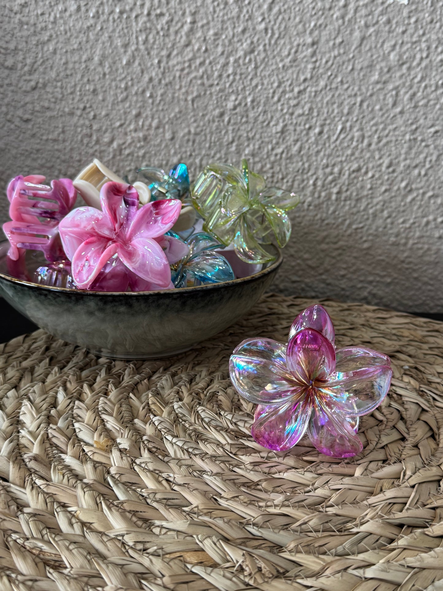 Pince fleur rose transparent