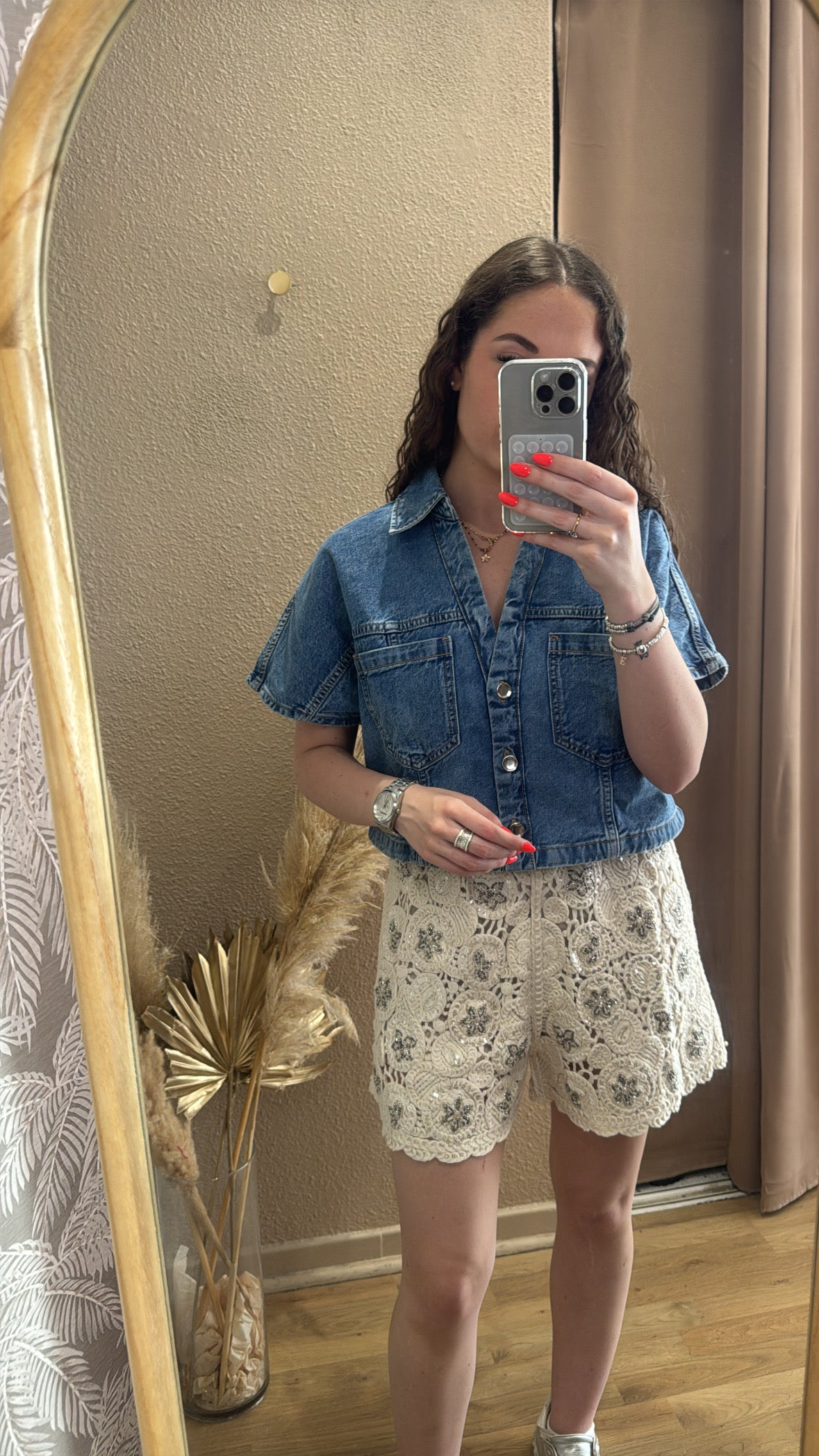 Short Faustine