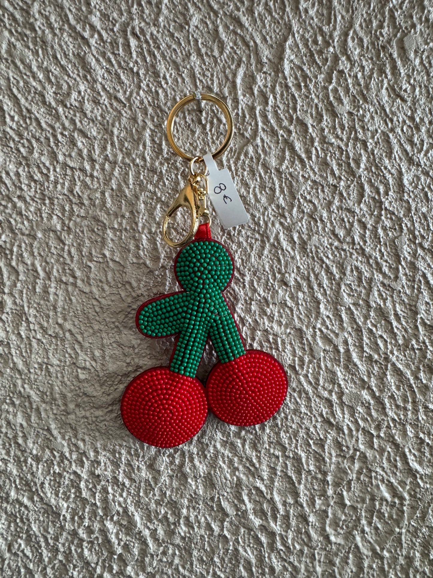 Porte clés cerise en perles de rocaille