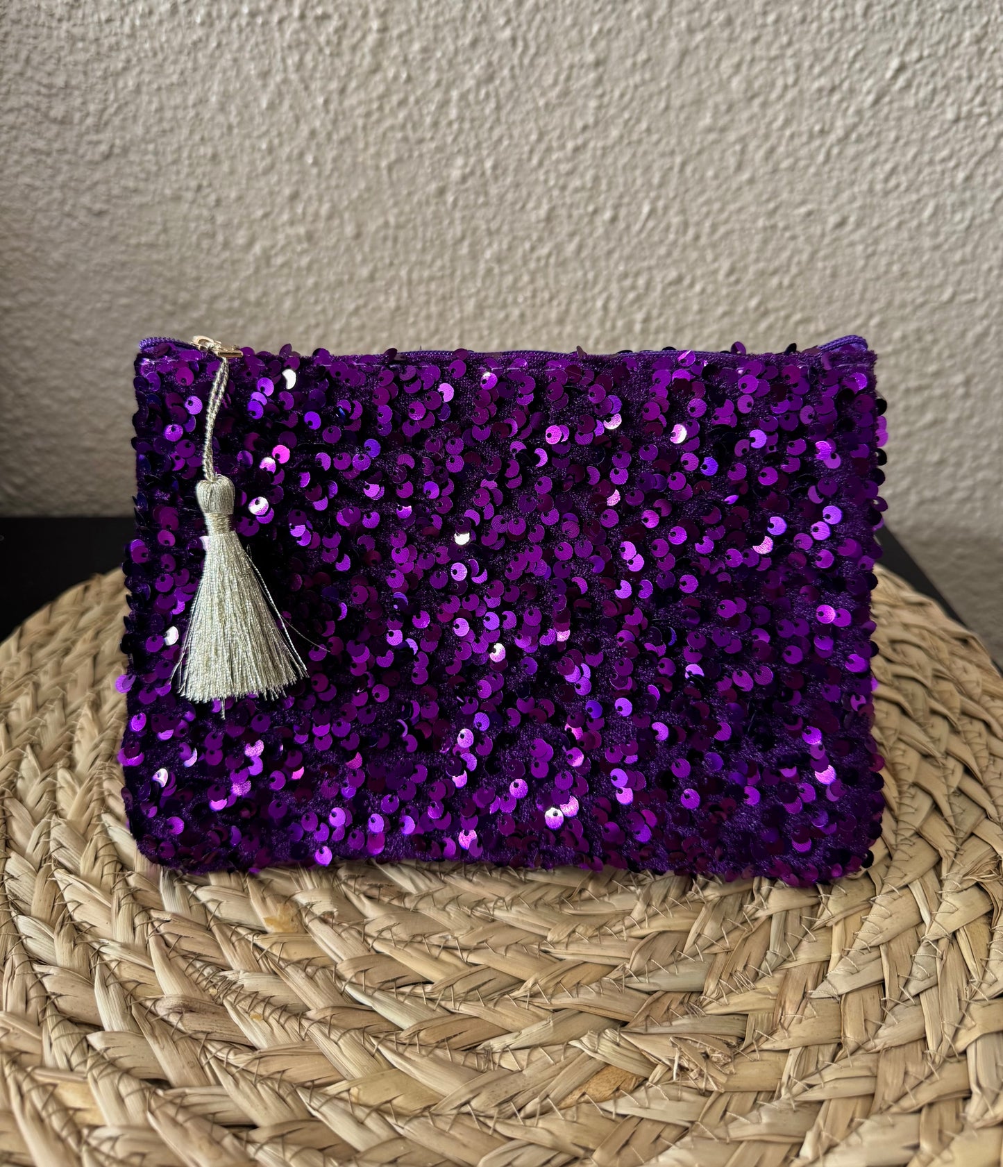 pochette violet avec sequins